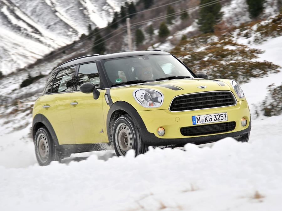  Mini Cooper Countryman D All4 2010 года  (фото 18 из 18)